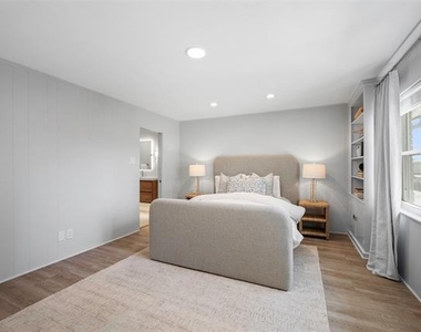 6226 Bandera Avenue - Photo Thumbnail 16