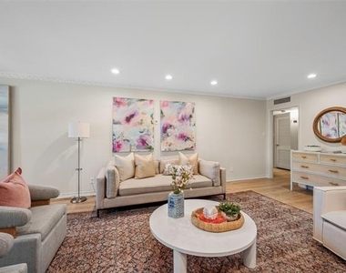 6226 Bandera Avenue - Photo Thumbnail 6