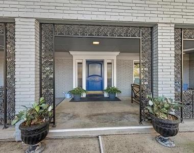 6226 Bandera Avenue - Photo Thumbnail 1