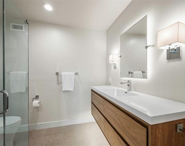 6226 Bandera Avenue - Photo Thumbnail 19