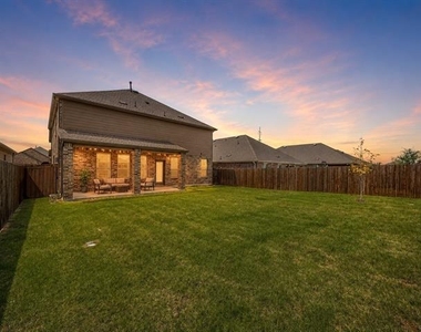 10415 Lone Star Way - Photo Thumbnail 20