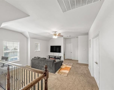 10415 Lone Star Way - Photo Thumbnail 11