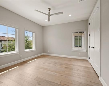 2850 Lakeside Parkway - Photo Thumbnail 17