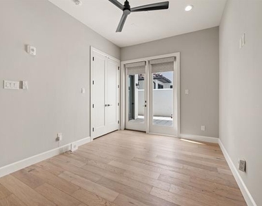 2850 Lakeside Parkway - Photo Thumbnail 11