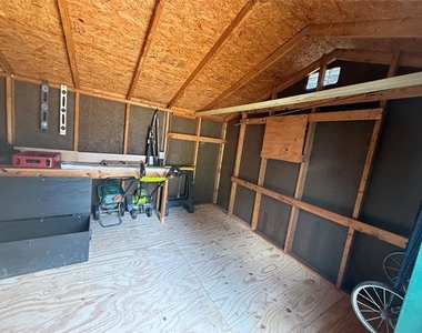 3005 Anthony Drive - Photo Thumbnail 37