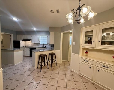 3005 Anthony Drive - Photo Thumbnail 10