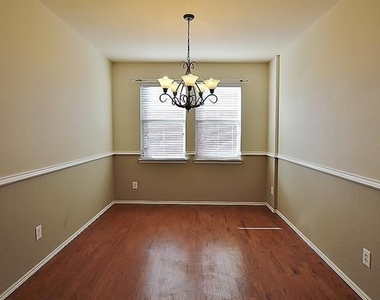 10125 Sourwood Drive - Photo Thumbnail 3