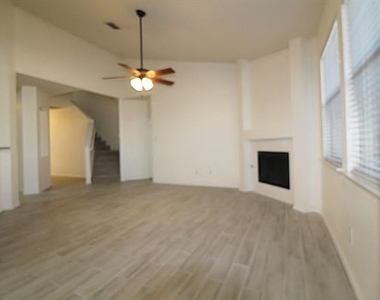 10125 Sourwood Drive - Photo Thumbnail 7