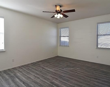 10125 Sourwood Drive - Photo Thumbnail 10