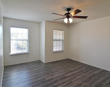 10125 Sourwood Drive - Photo Thumbnail 15