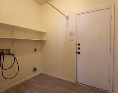10125 Sourwood Drive - Photo Thumbnail 19