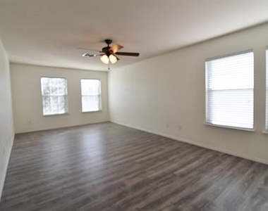 10125 Sourwood Drive - Photo Thumbnail 13
