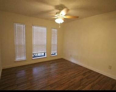 707 Argone Court - Photo Thumbnail 7