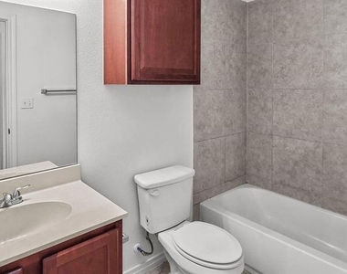 821 E College Avenue - Photo Thumbnail 13