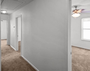 821 E College Avenue - Photo Thumbnail 17