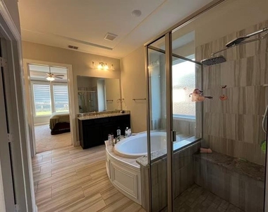 13476 Omaha Drive - Photo Thumbnail 12