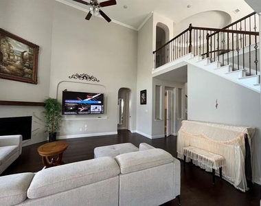 13476 Omaha Drive - Photo Thumbnail 7