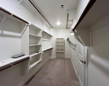 13476 Omaha Drive - Photo Thumbnail 13