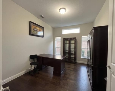 13476 Omaha Drive - Photo Thumbnail 11