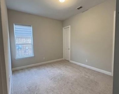 13476 Omaha Drive - Photo Thumbnail 14