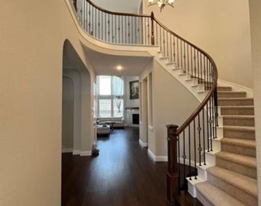 13476 Omaha Drive - Photo Thumbnail 9