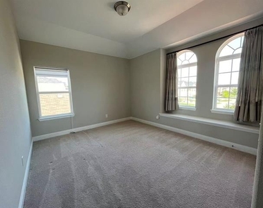 13476 Omaha Drive - Photo Thumbnail 22