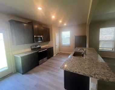 316 Sweet Pea Lane - Photo Thumbnail 1