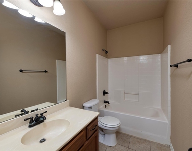 1405 Piedmont Drive - Photo Thumbnail 17