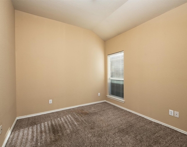 1405 Piedmont Drive - Photo Thumbnail 13