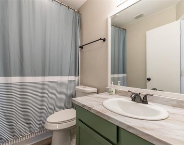 6025 Duchess Avenue - Photo Thumbnail 20