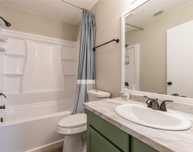 6025 Duchess Avenue - Photo Thumbnail 21