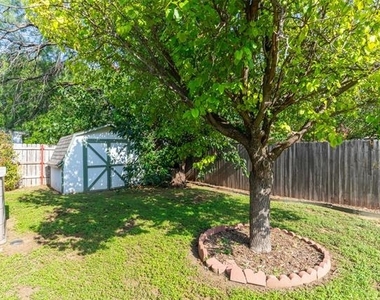 6025 Duchess Avenue - Photo Thumbnail 29