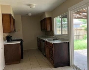 6525 Ember Court - Photo Thumbnail 2