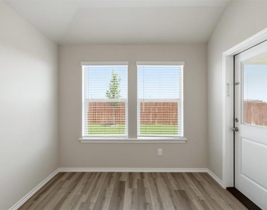 564 Marsh Street - Photo Thumbnail 7