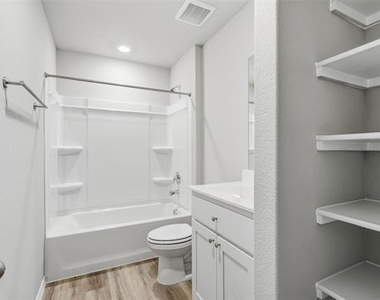 564 Marsh Street - Photo Thumbnail 18
