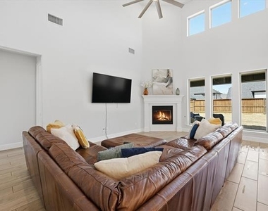 2600 Precocious Court - Photo Thumbnail 2