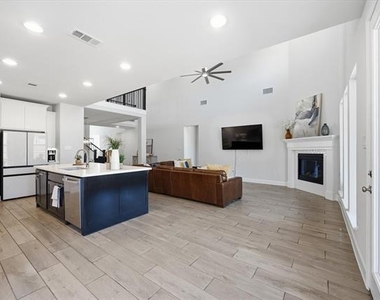 2600 Precocious Court - Photo Thumbnail 7