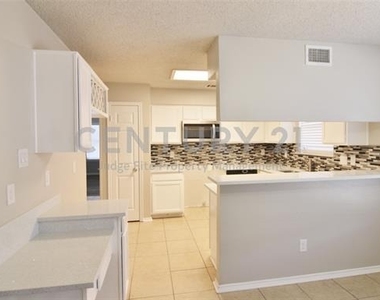 729 Rawlins Drive - Photo Thumbnail 4
