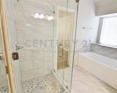729 Rawlins Drive - Photo Thumbnail 11