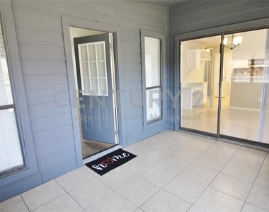 729 Rawlins Drive - Photo Thumbnail 15