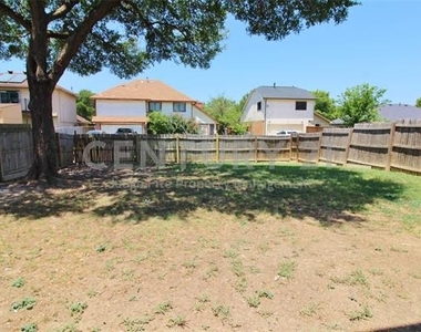 729 Rawlins Drive - Photo Thumbnail 17