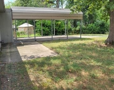 7445 Hillstar Circle - Photo Thumbnail 16