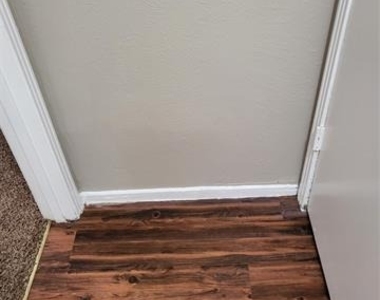 7445 Hillstar Circle - Photo Thumbnail 8
