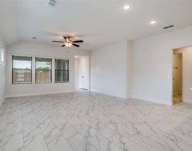 229 Town Park Avenue - Photo Thumbnail 3