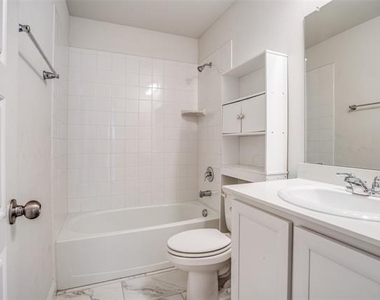 229 Town Park Avenue - Photo Thumbnail 20