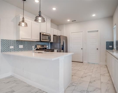 229 Town Park Avenue - Photo Thumbnail 9