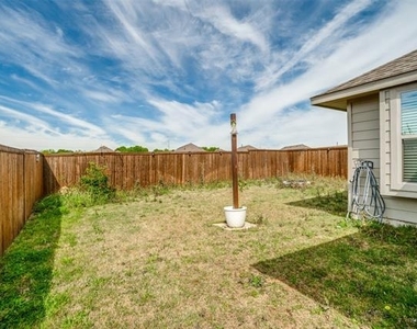 229 Town Park Avenue - Photo Thumbnail 22