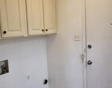 4200 Pyracantha Drive - Photo Thumbnail 7