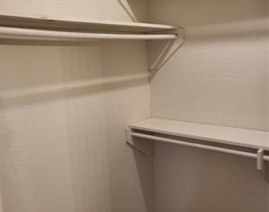 4200 Pyracantha Drive - Photo Thumbnail 15