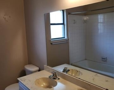 4200 Pyracantha Drive - Photo Thumbnail 16